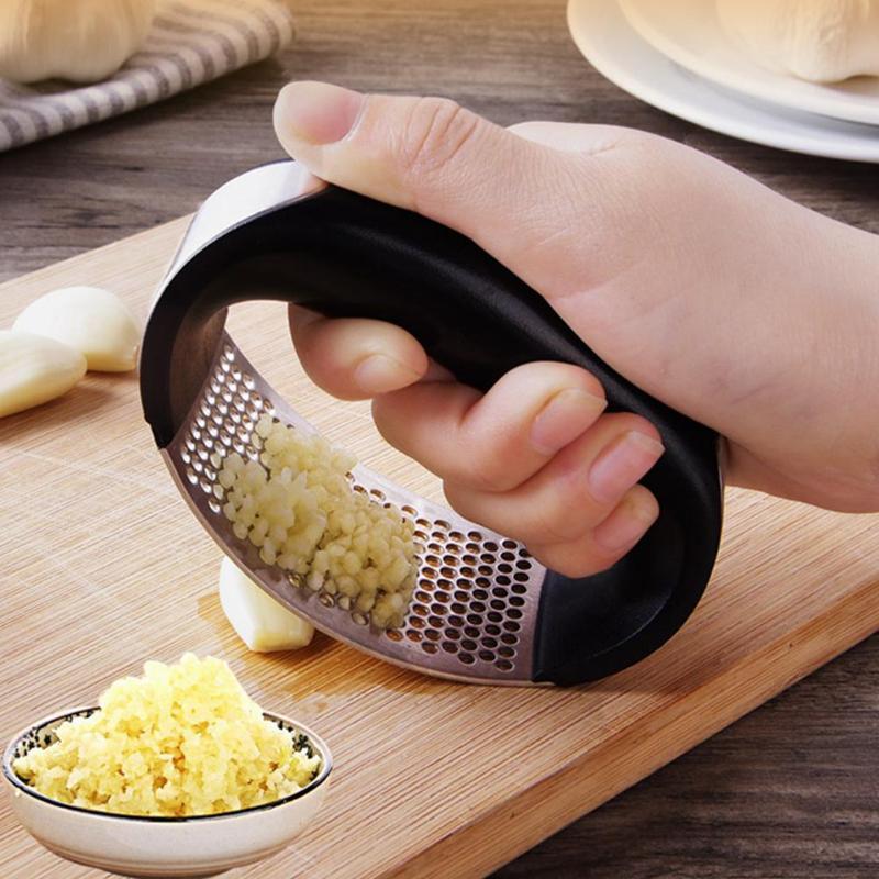 Multi-function Manual Garlic Presser Curved Garlic Grinding Slicer Chopper